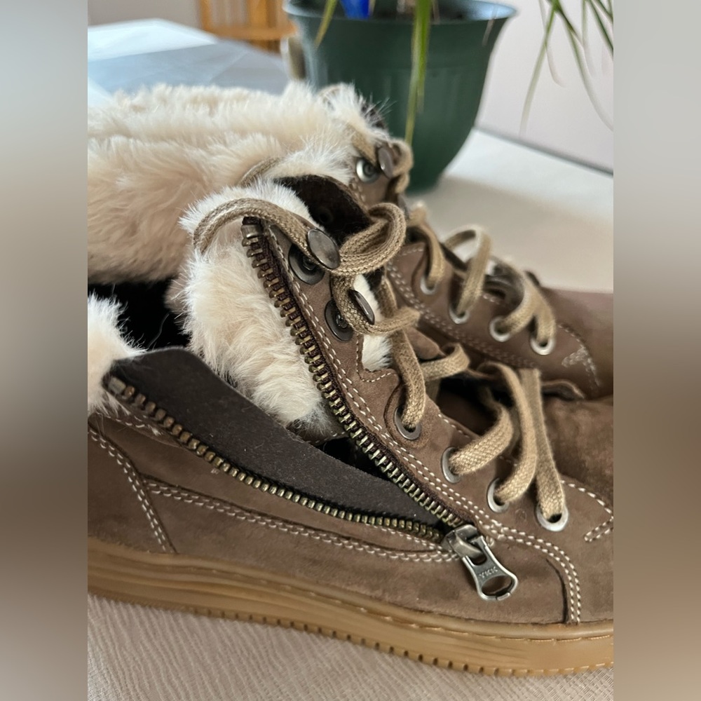 Women’s EARTH SHOES JOLT - TAUPE - Picture 11 of 15